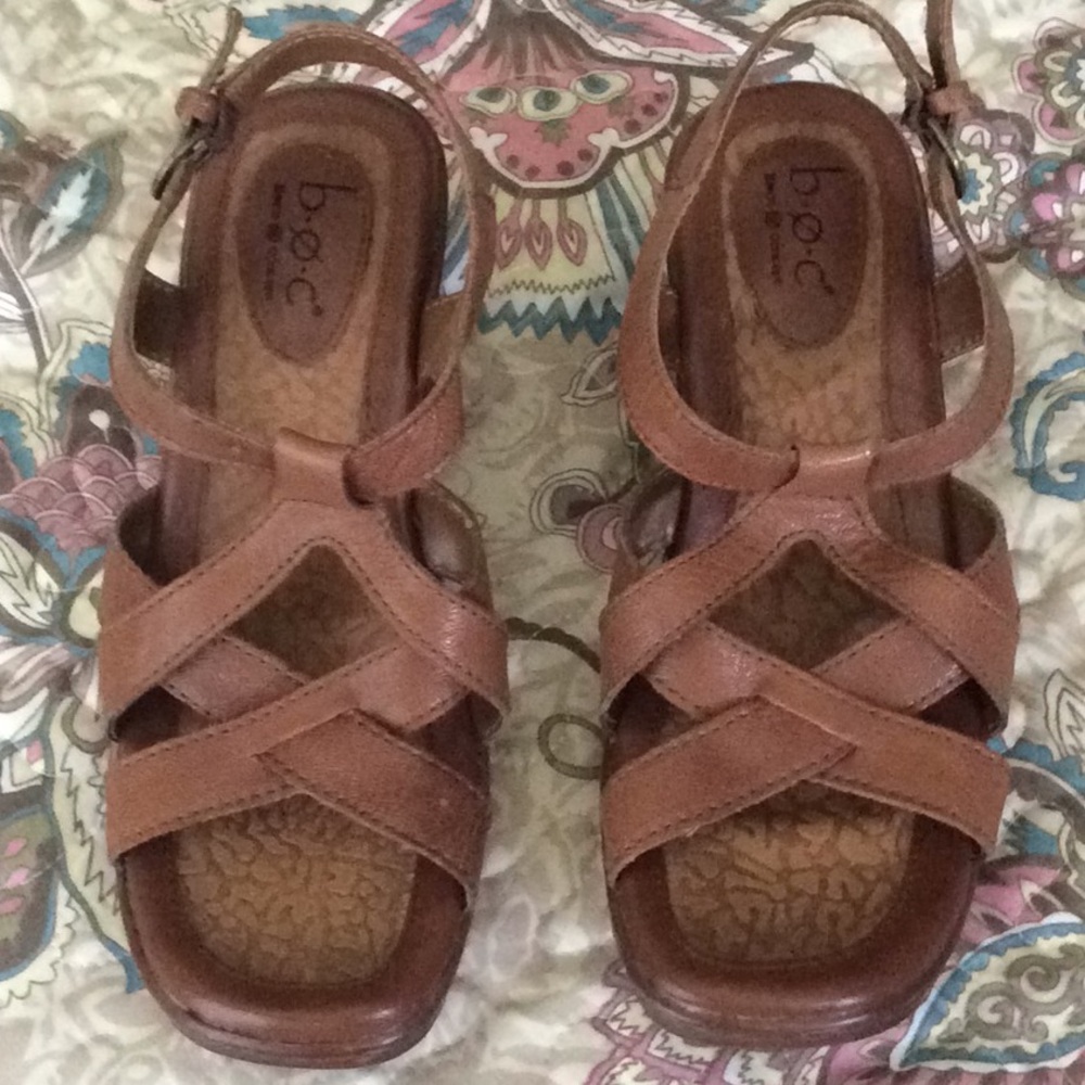 b o c Sandals